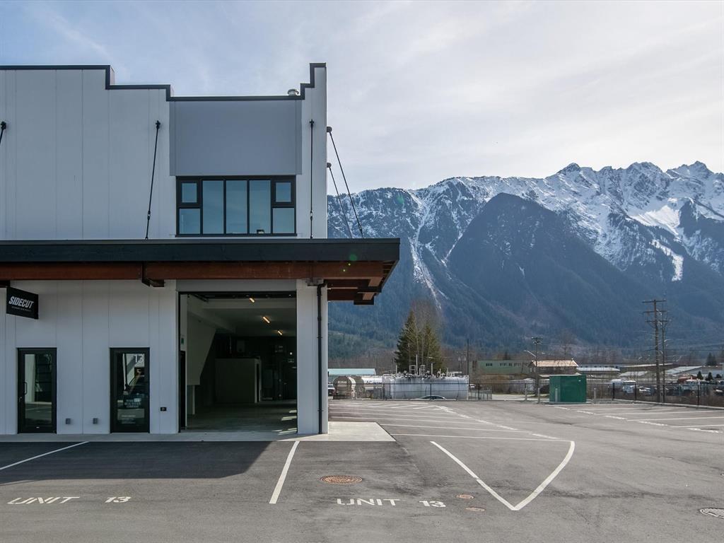 #13 – 7342 Industrial Way