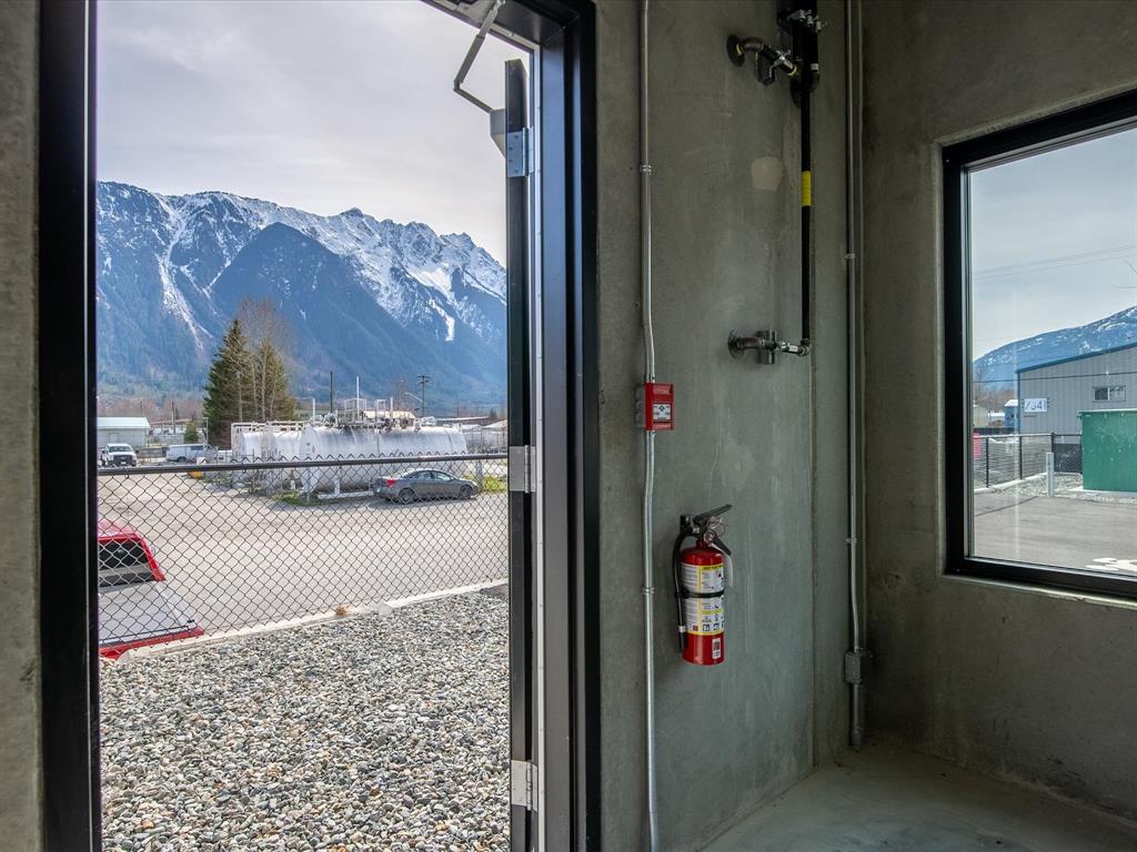 #13 – 7342 Industrial Way