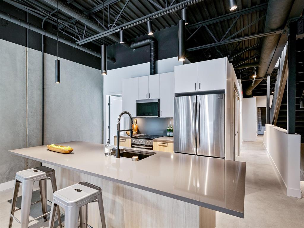 #13 – 7342 Industrial Way