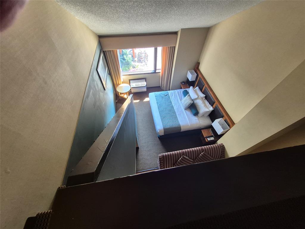 #236 – 4220 Gateway Drive