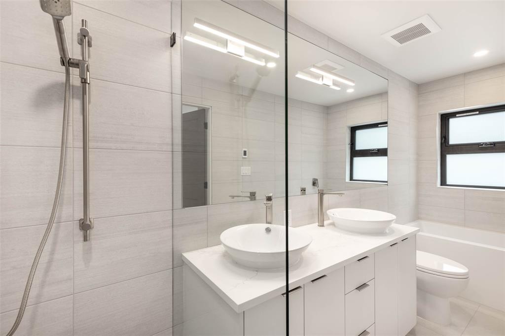 1730 River Run Place