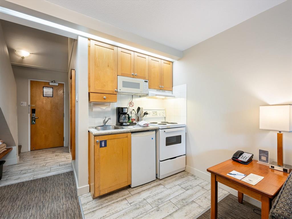 #306 – 4420 Sundial Place