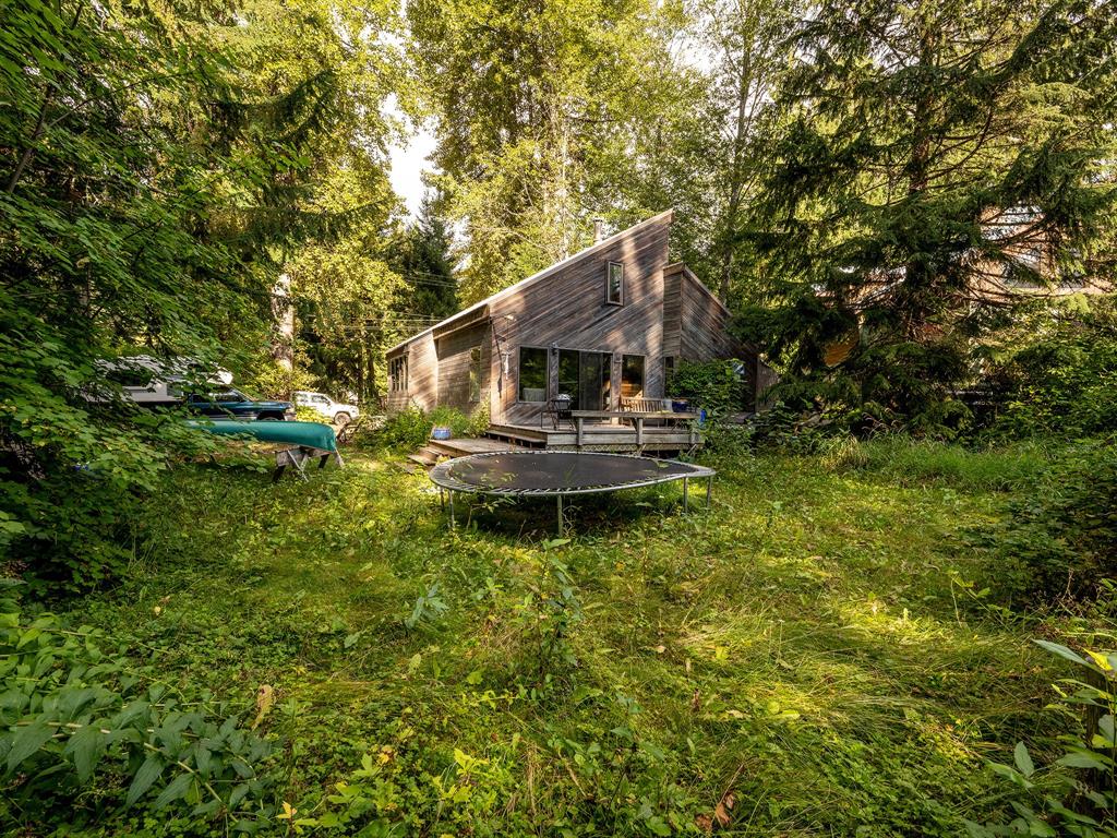 8109 Cedar Springs Road