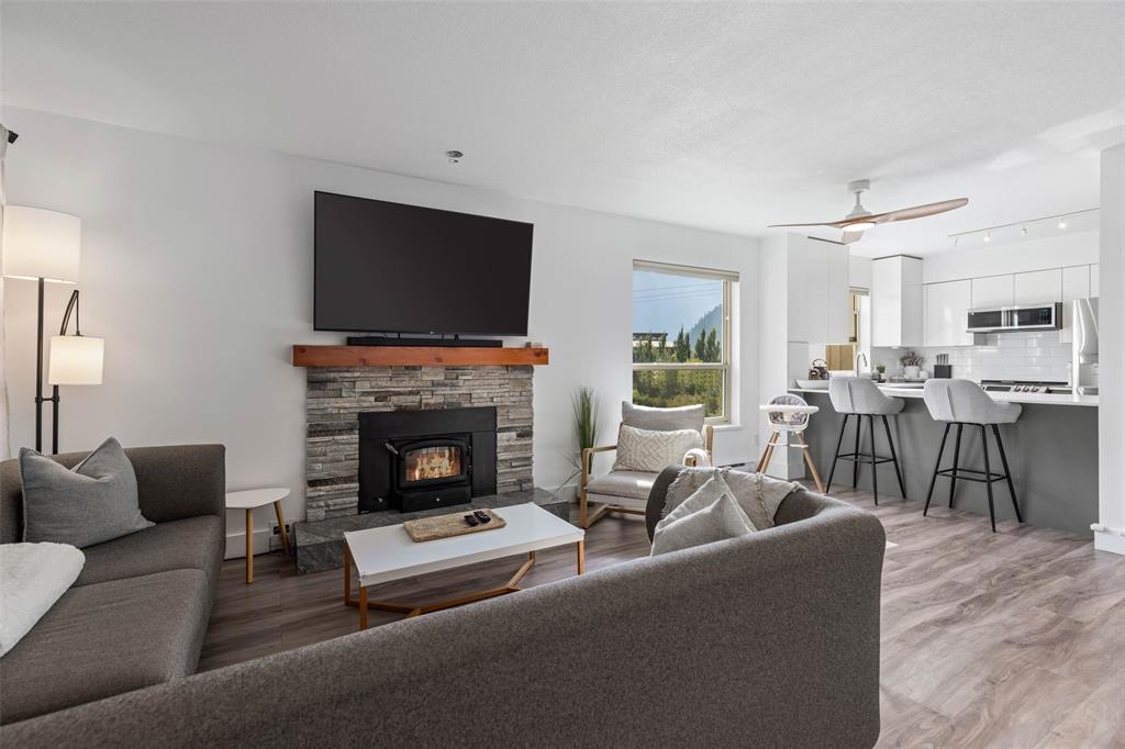 #33 – 7410 Flint Street