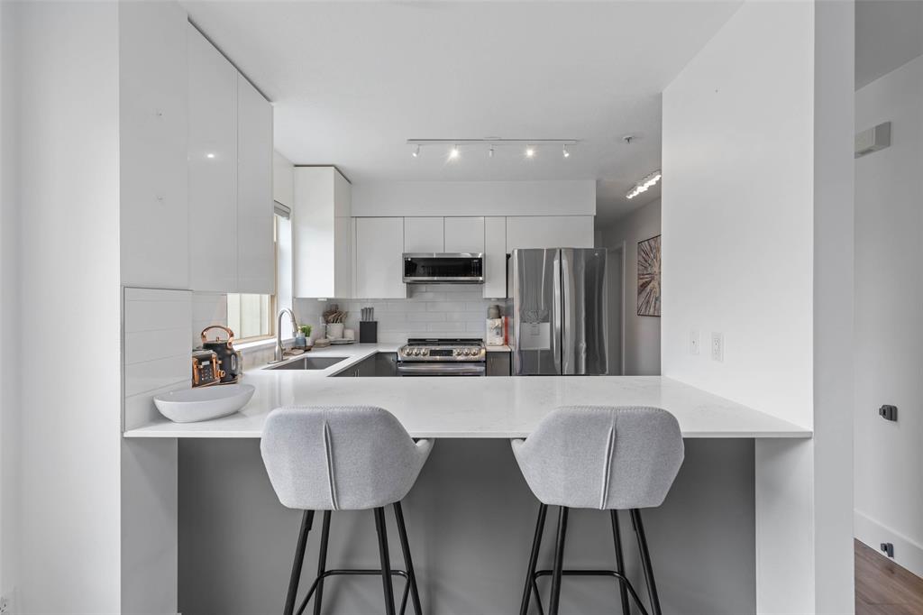 #33 – 7410 Flint Street