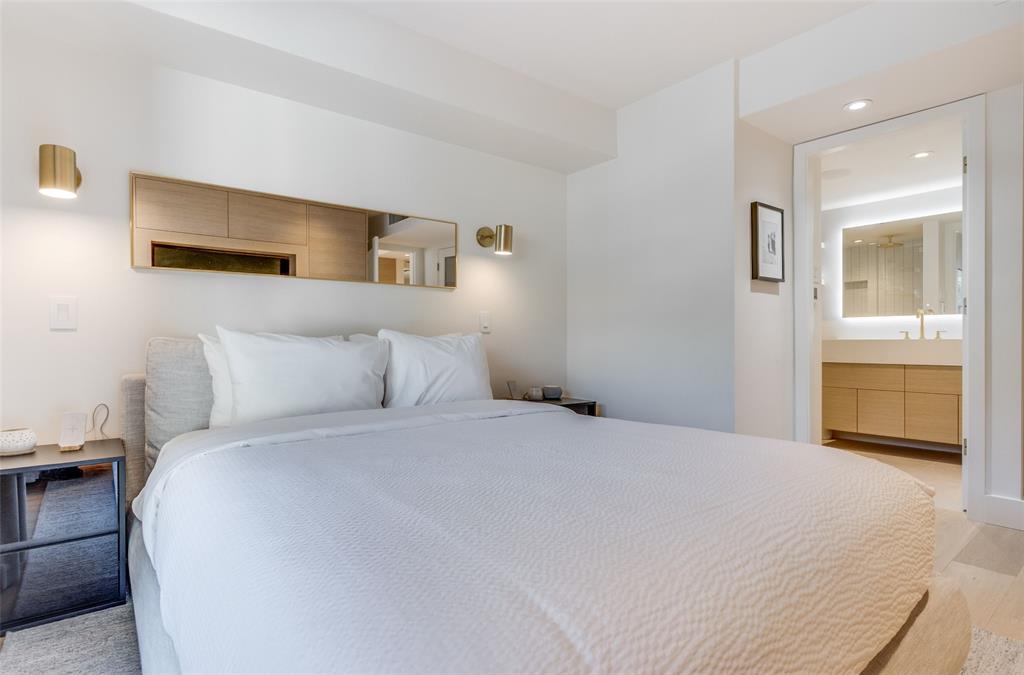 #417 – 4557 Blackcomb Way