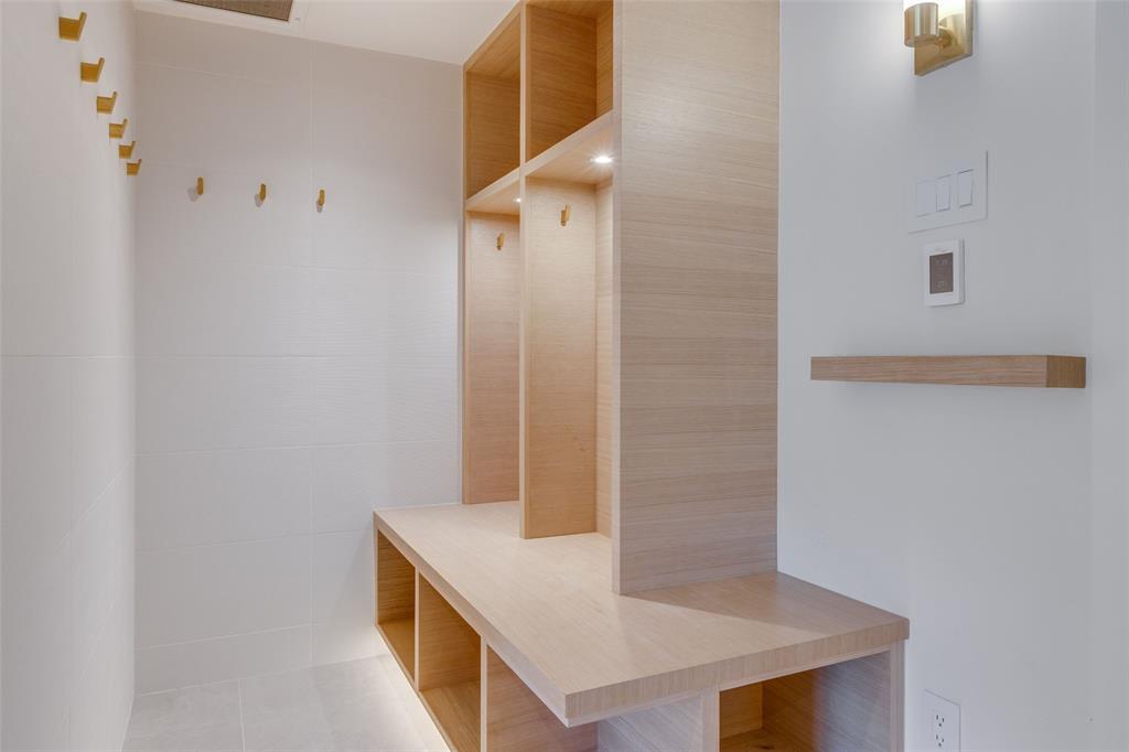 #417 – 4557 Blackcomb Way