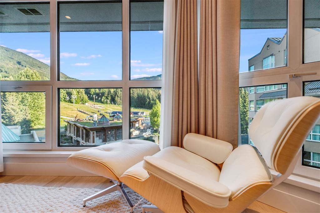 #417 – 4557 Blackcomb Way