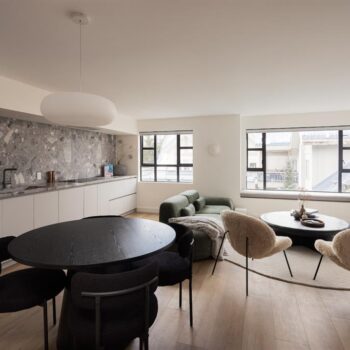 #215 – 4360 Lorimer Road