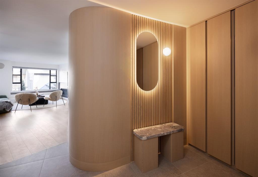 #215 – 4360 Lorimer Road