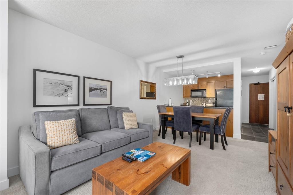 #218/219 – 4573 Chateau Boulevard