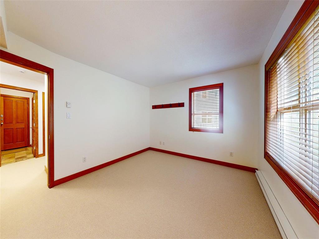 #5 – 4661 Blackcomb Way