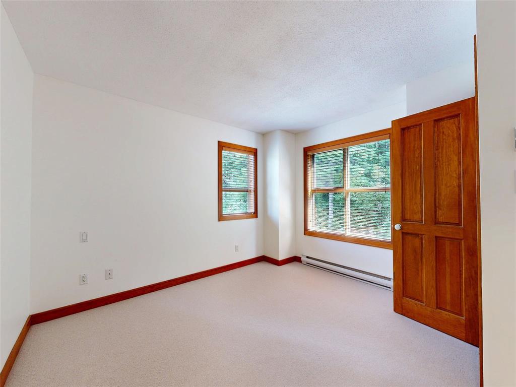 #5 – 4661 Blackcomb Way