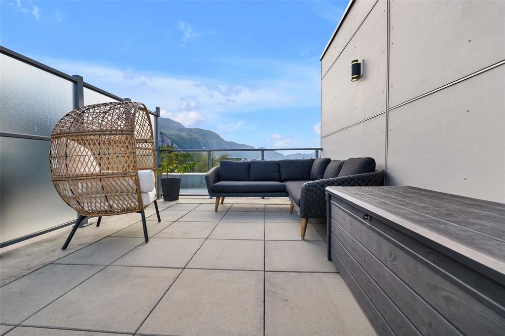 #448 – 38362 Buckley Avenue