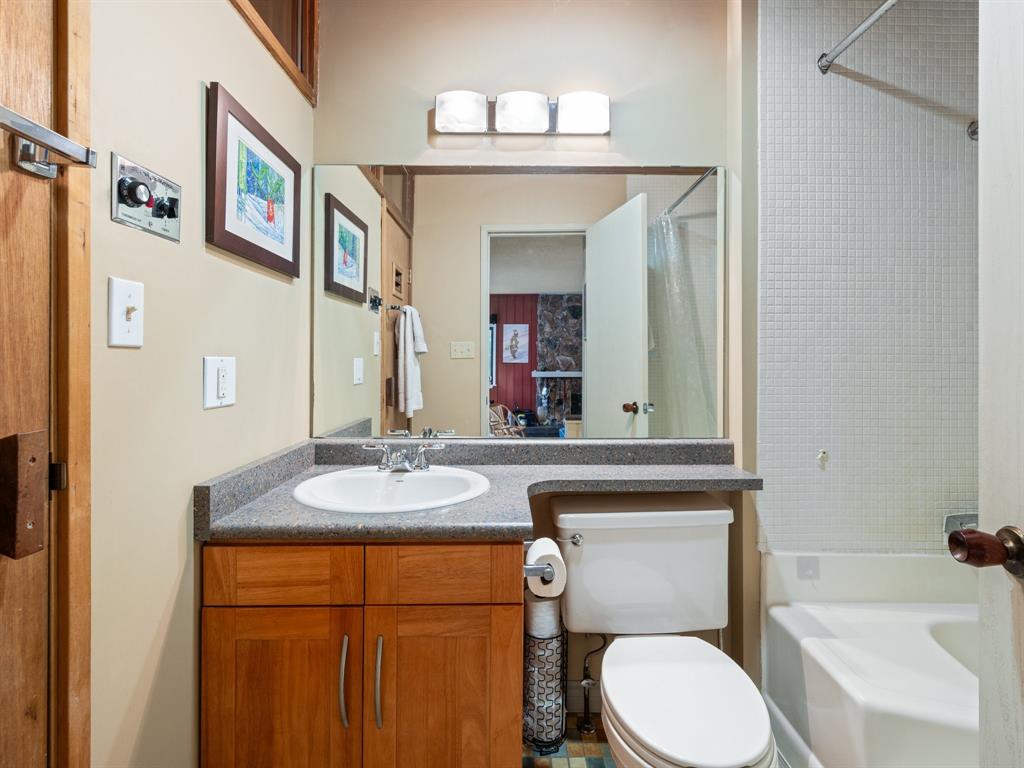 #KP2 – 1400 Alta Lake Road