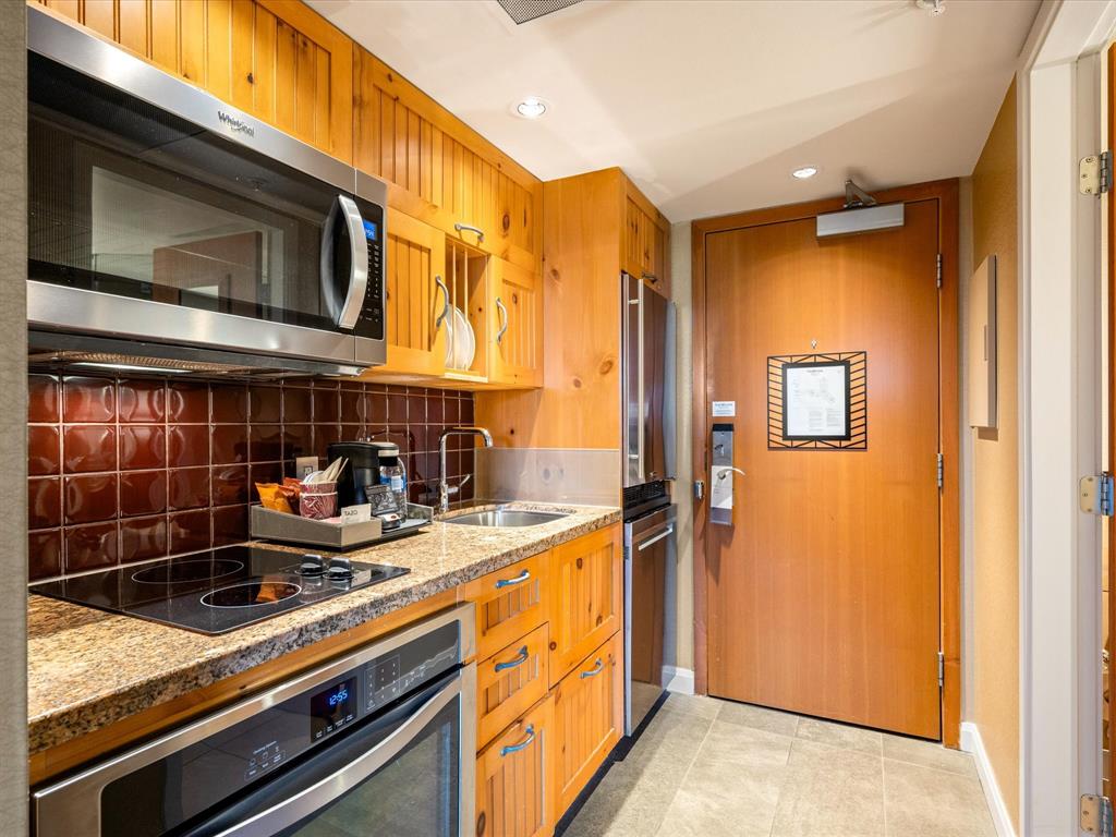 #659 – 4090 Whistler Way