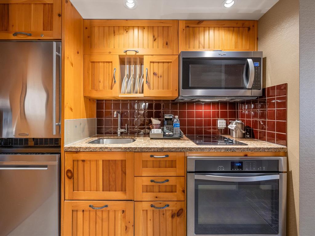 #660 – 4090 Whistler Way