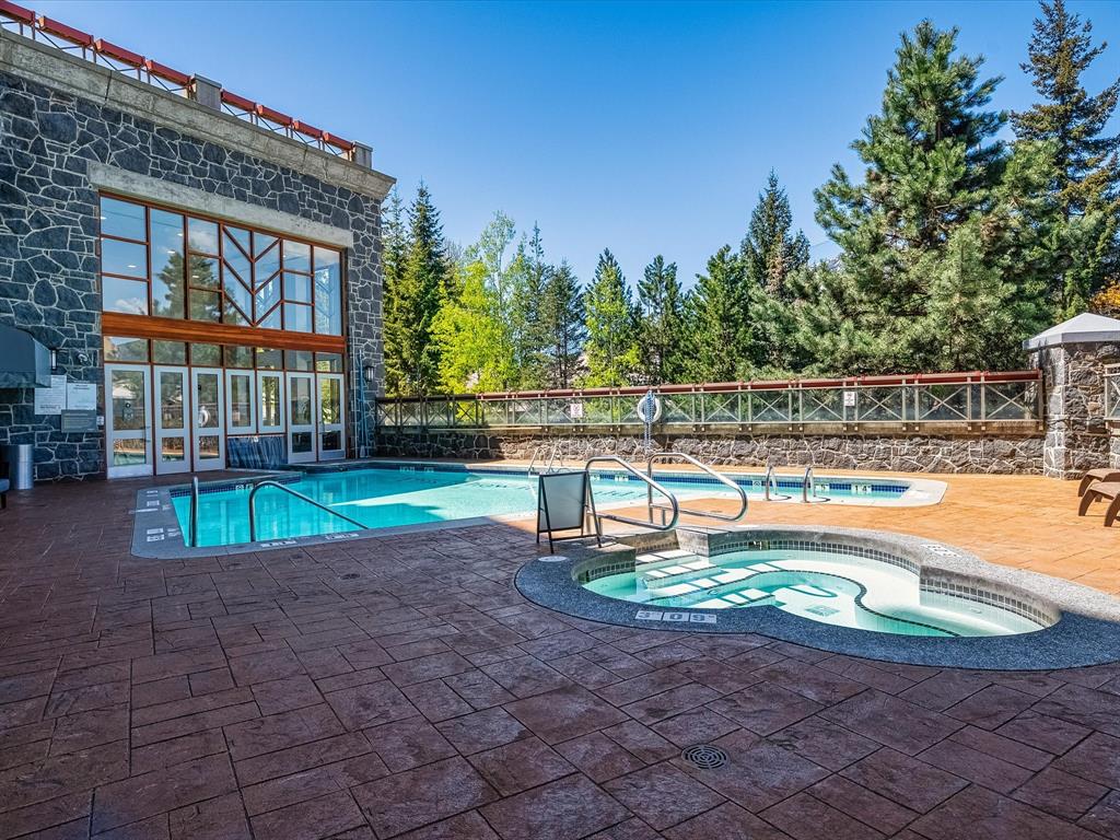 #660 – 4090 Whistler Way