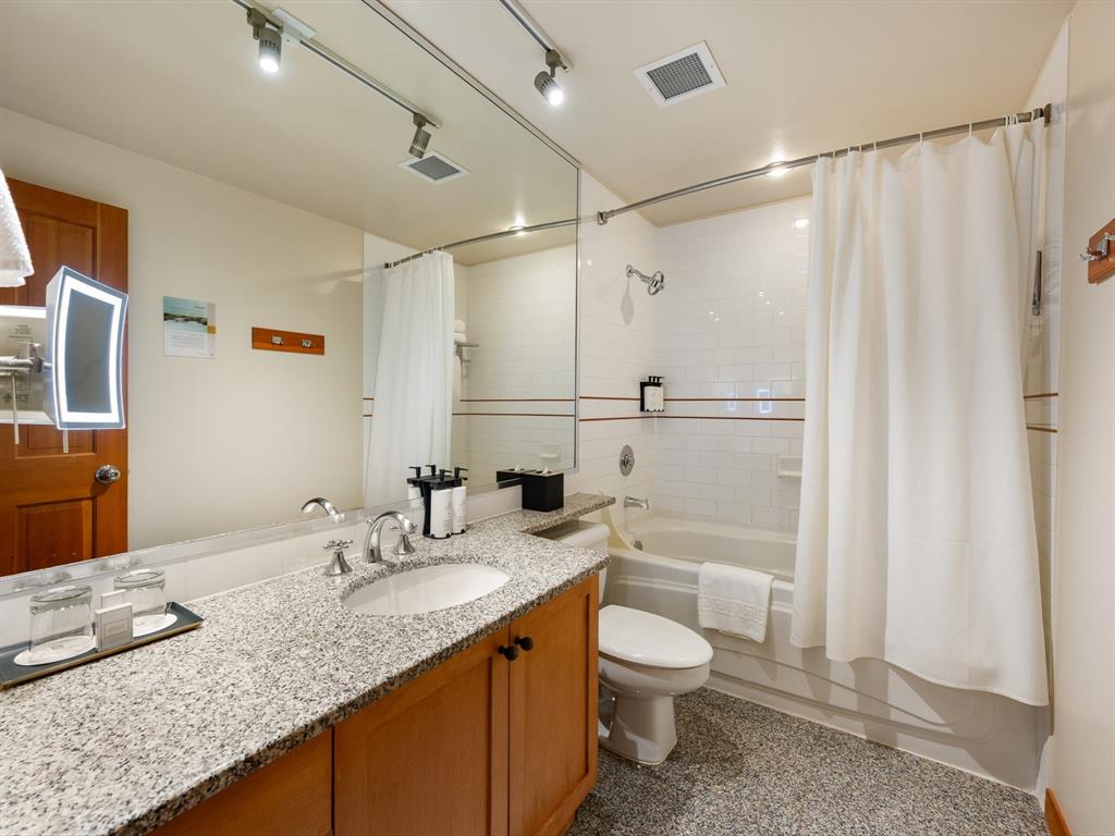 #713 – 4320 Sundial Crescent