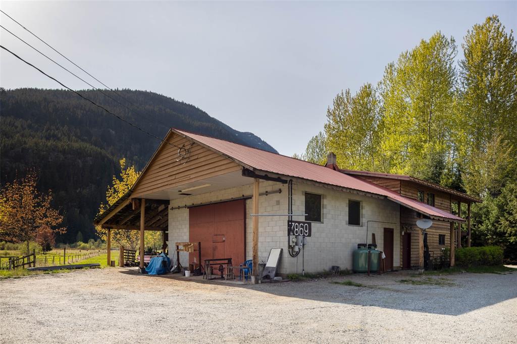 7869 Pemberton Meadows Road