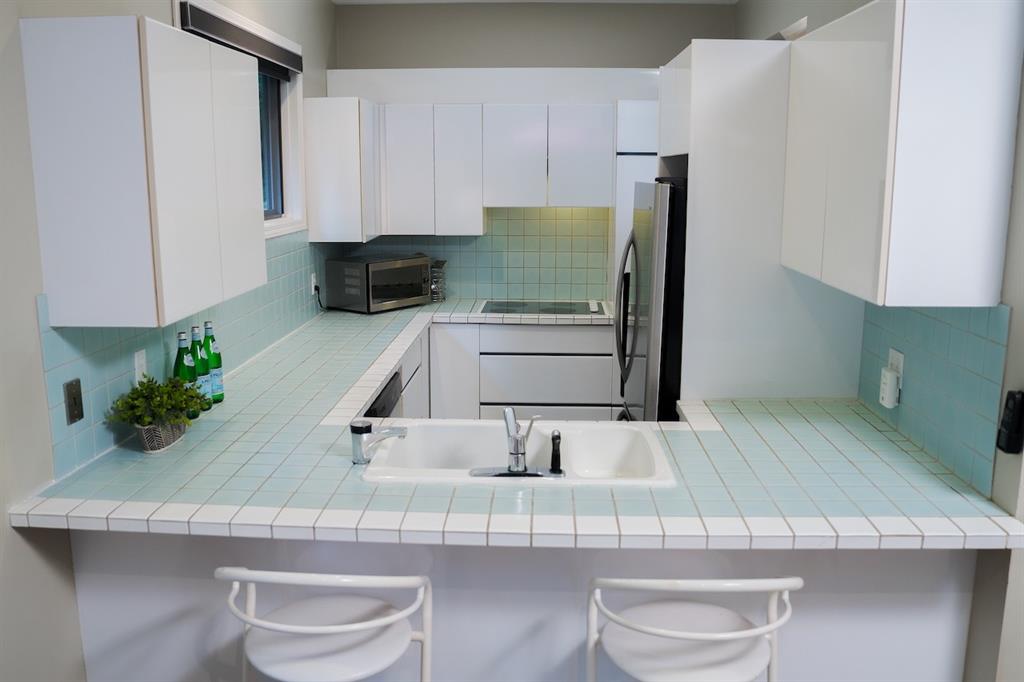 2064 Chamonix Crescent