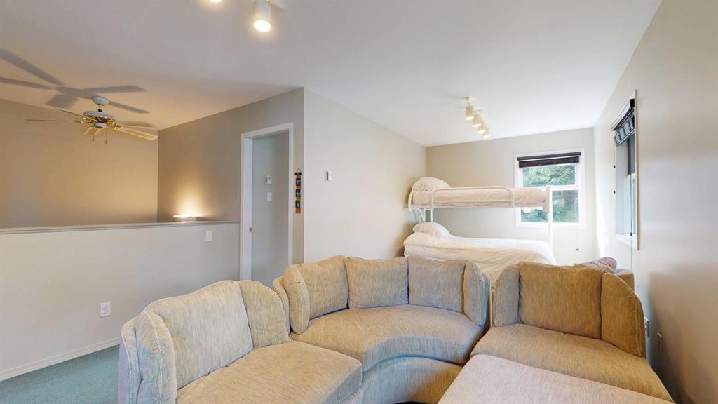 2064 Chamonix Crescent