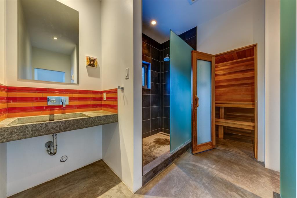 7597 Pemberton Meadows Road