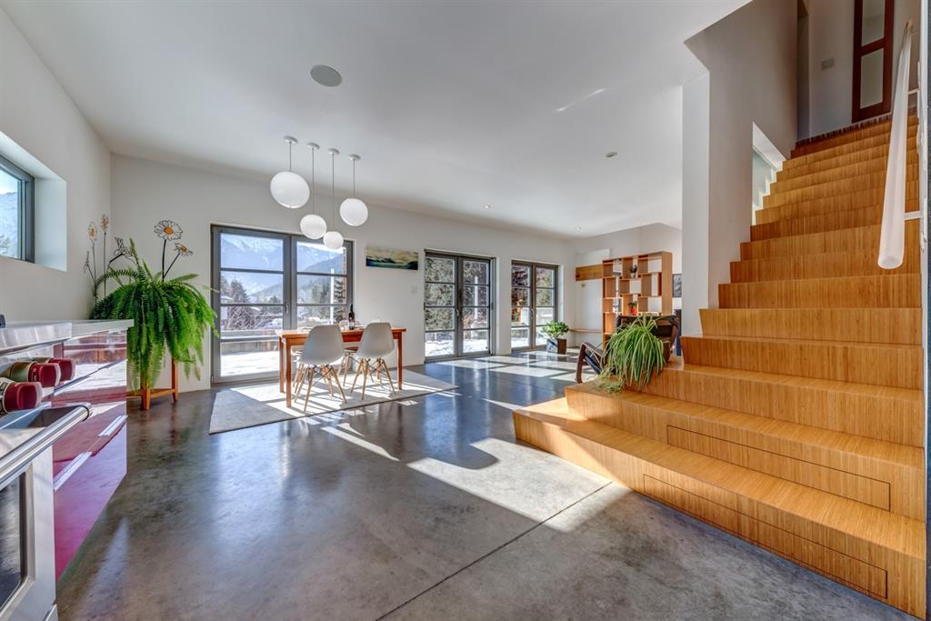 7597 Pemberton Meadows Road