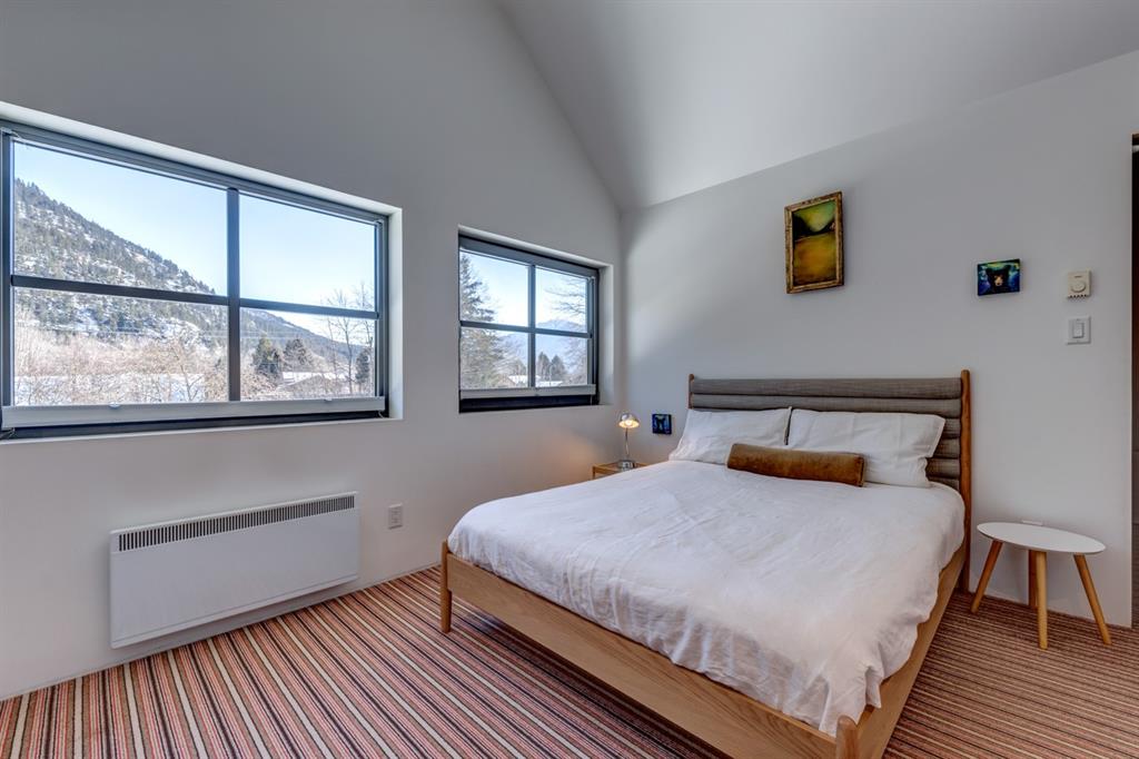 7597 Pemberton Meadows Road