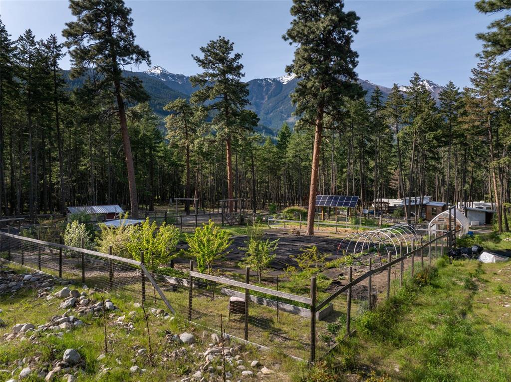 #6 – 9866 Pemberton Portage Road