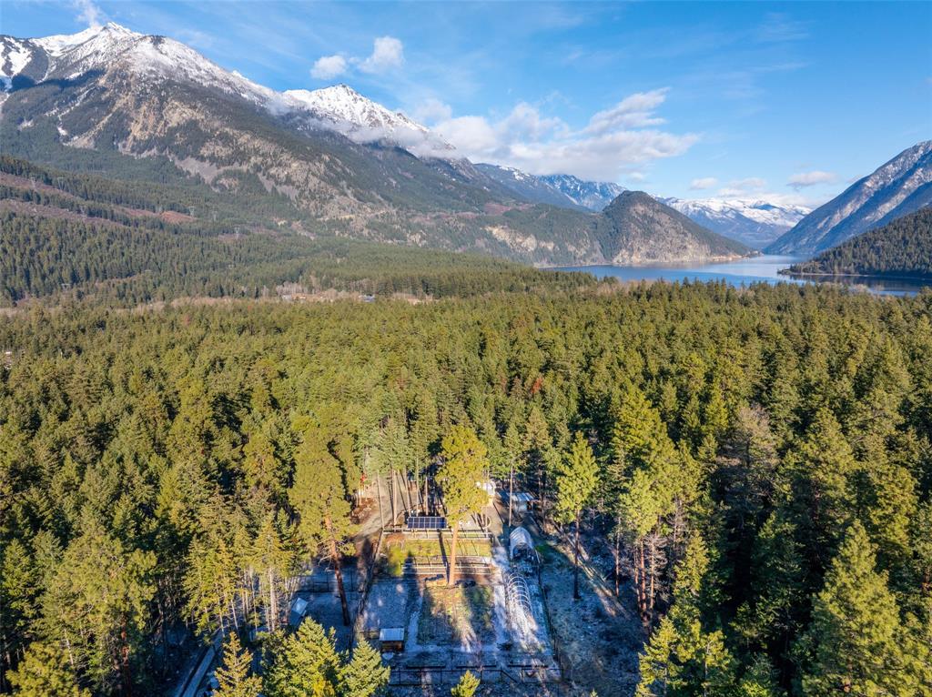 #6 – 9866 Pemberton Portage Road