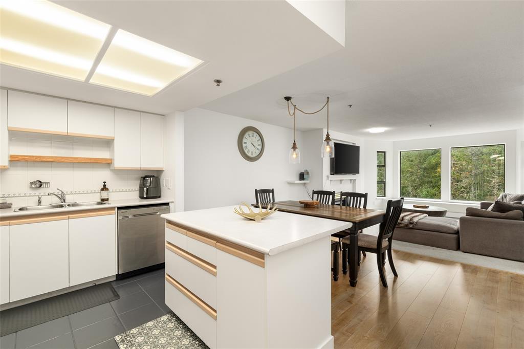 #225 – 3309 Ptarmigan Place