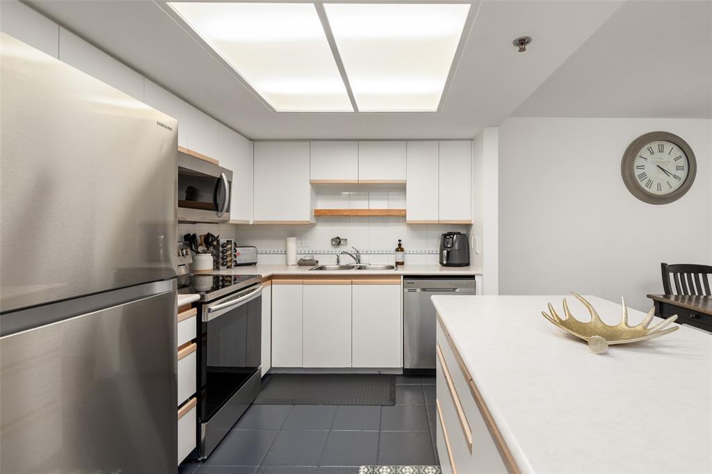 #225 – 3309 Ptarmigan Place