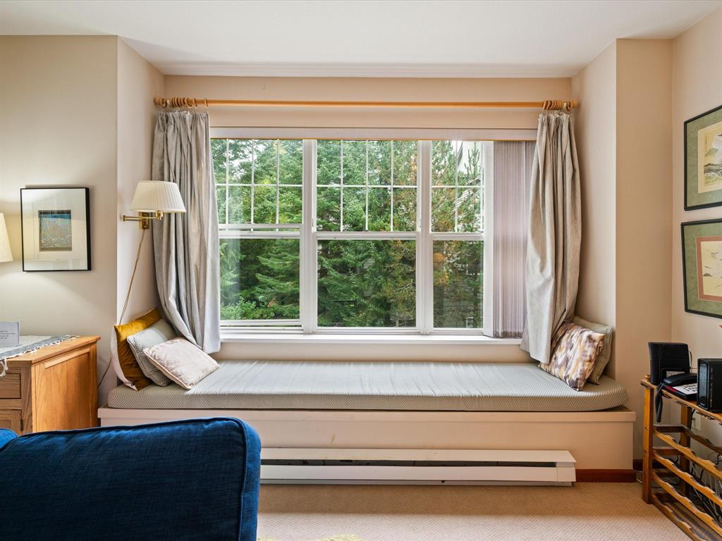 #203 – 3300 Ptarmigan Place