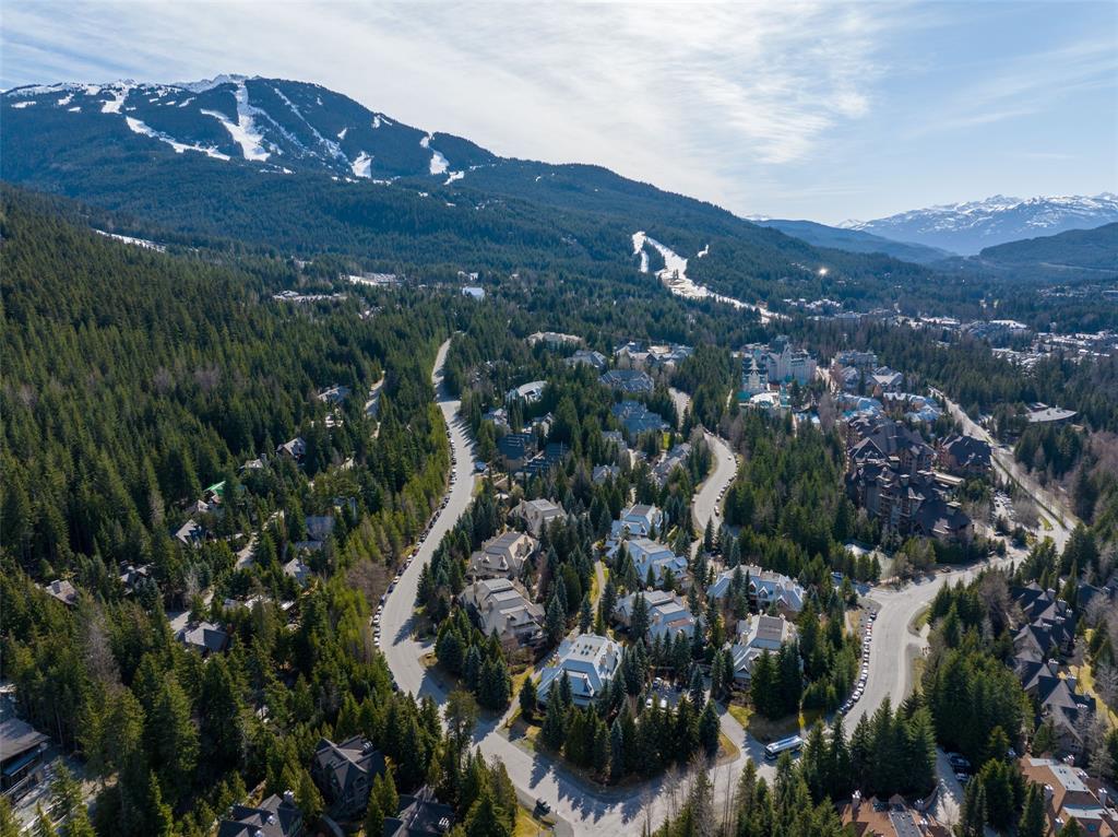 #25 – 4637 Blackcomb