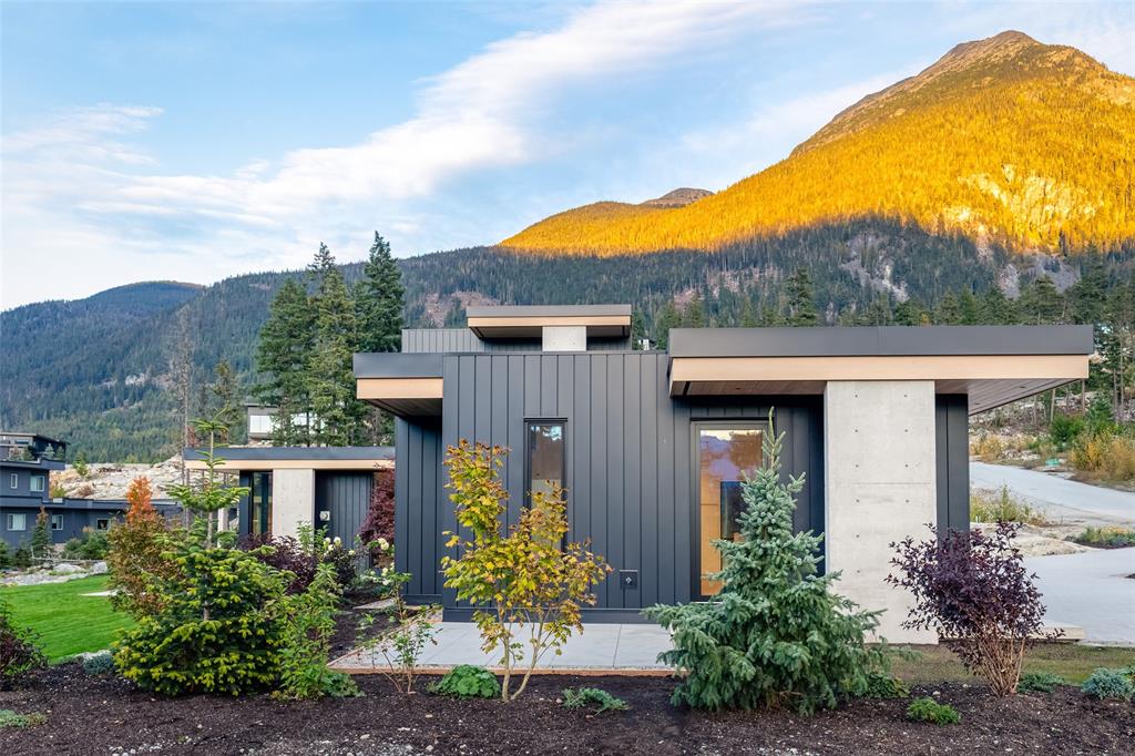 9257 Wedgemount Plateau Drive