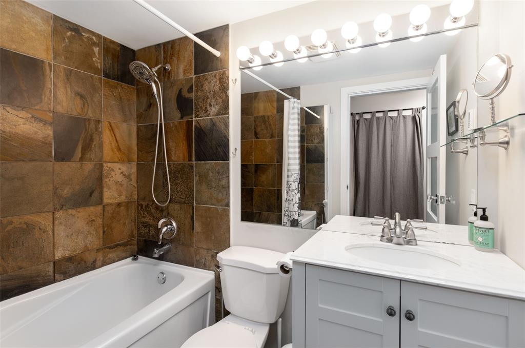 #12 – 2213 Marmot Place