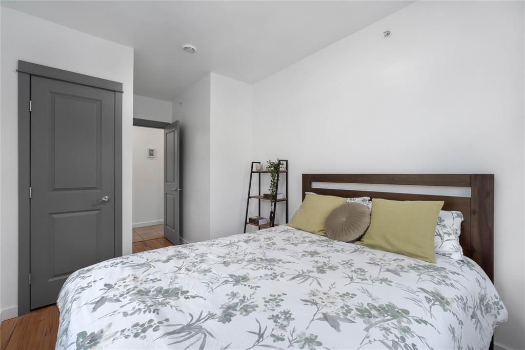 #207 – 1411 Portage Road