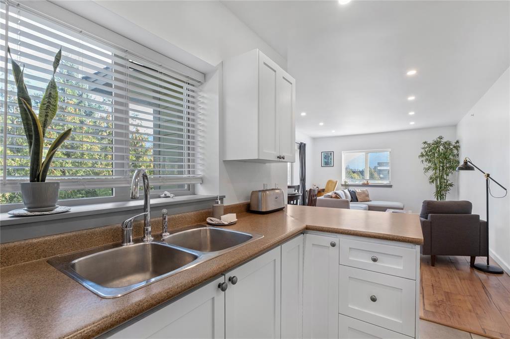 #207 – 1411 Portage Road