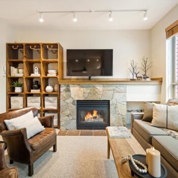 #16 – 4385 Northlands Boulevard