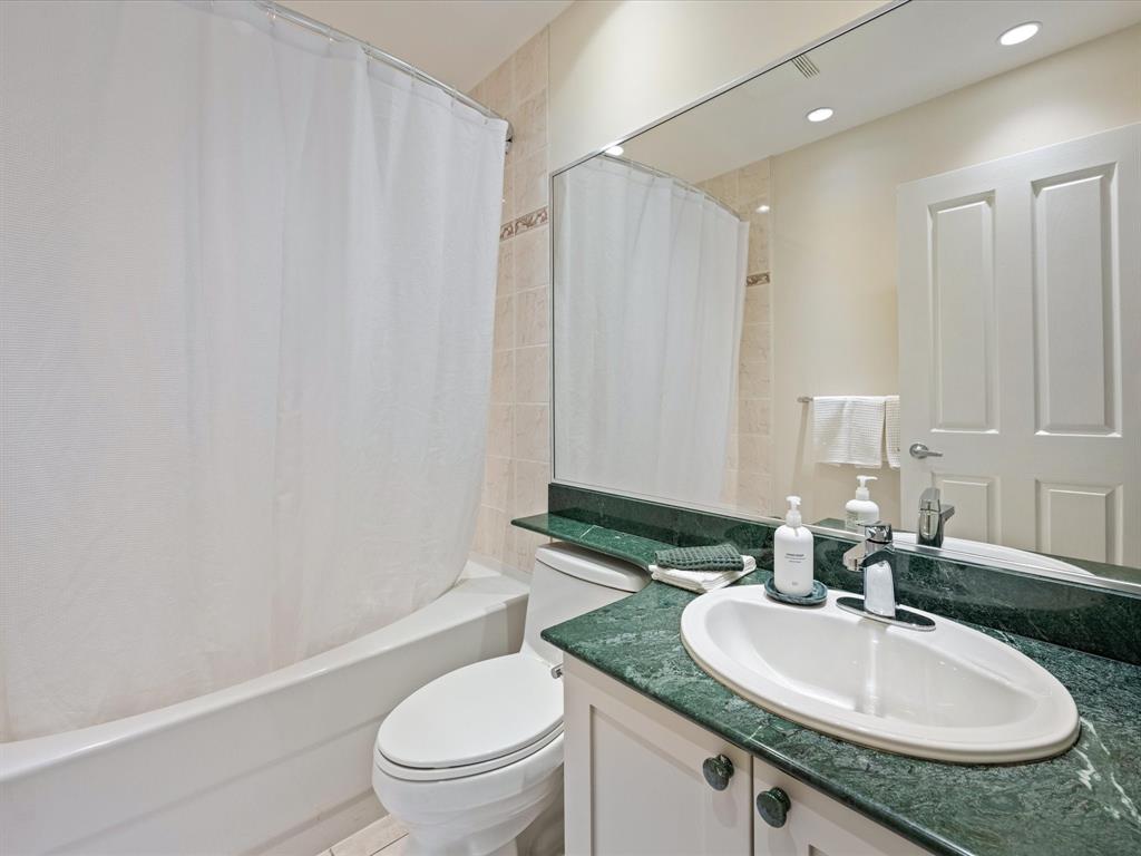 #16 – 4385 Northlands Boulevard