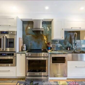 #104 – 2050 Lake Placid Road