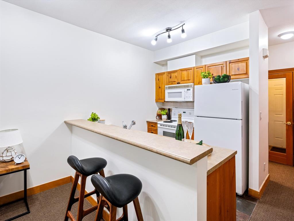 #204 – 4405 Blackcomb Way