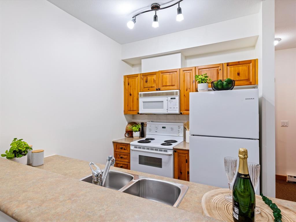 #204 – 4405 Blackcomb Way