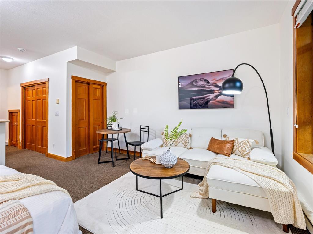 #204 – 4405 Blackcomb Way