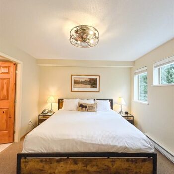 #31 – 4375 Northlands Boulevard