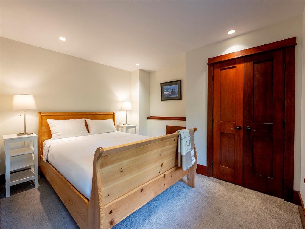 1569 Tynebridge Lane