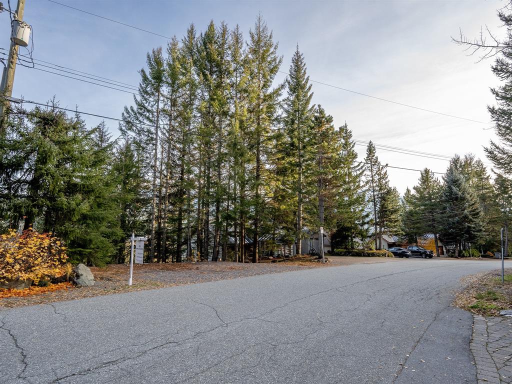 8365 Mountain View Drive