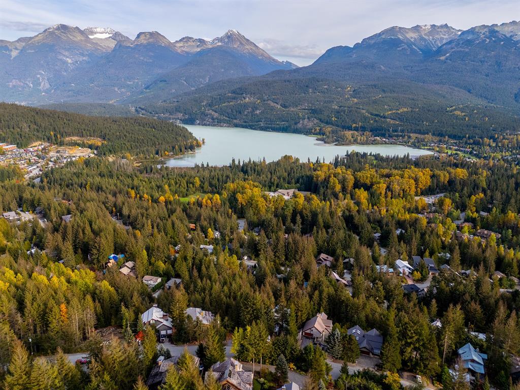 8365 Mountain View Drive