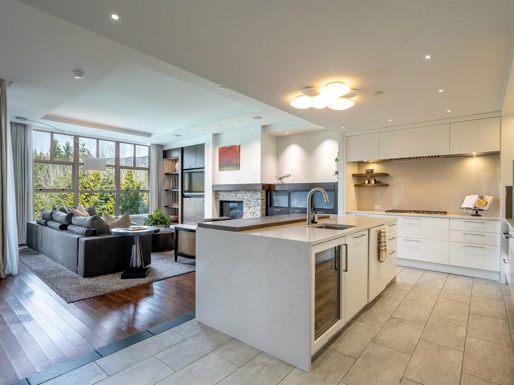 #33 – 4617 Blackcomb Way